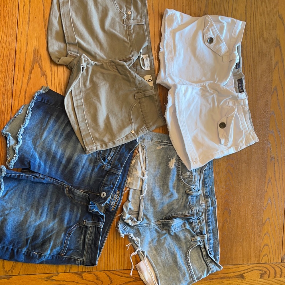 Junior Sz 9 shorts-2 denim, 1 tan, 1 white